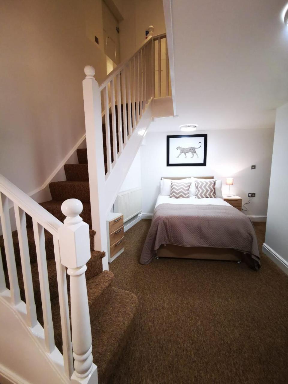 Capital Host- Apartments Euston ロンドン エクステリア 写真