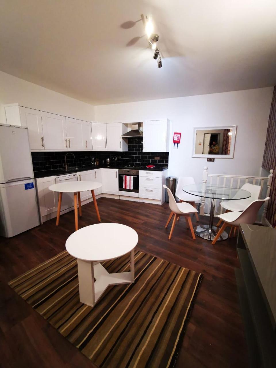 Capital Host- Apartments Euston ロンドン エクステリア 写真