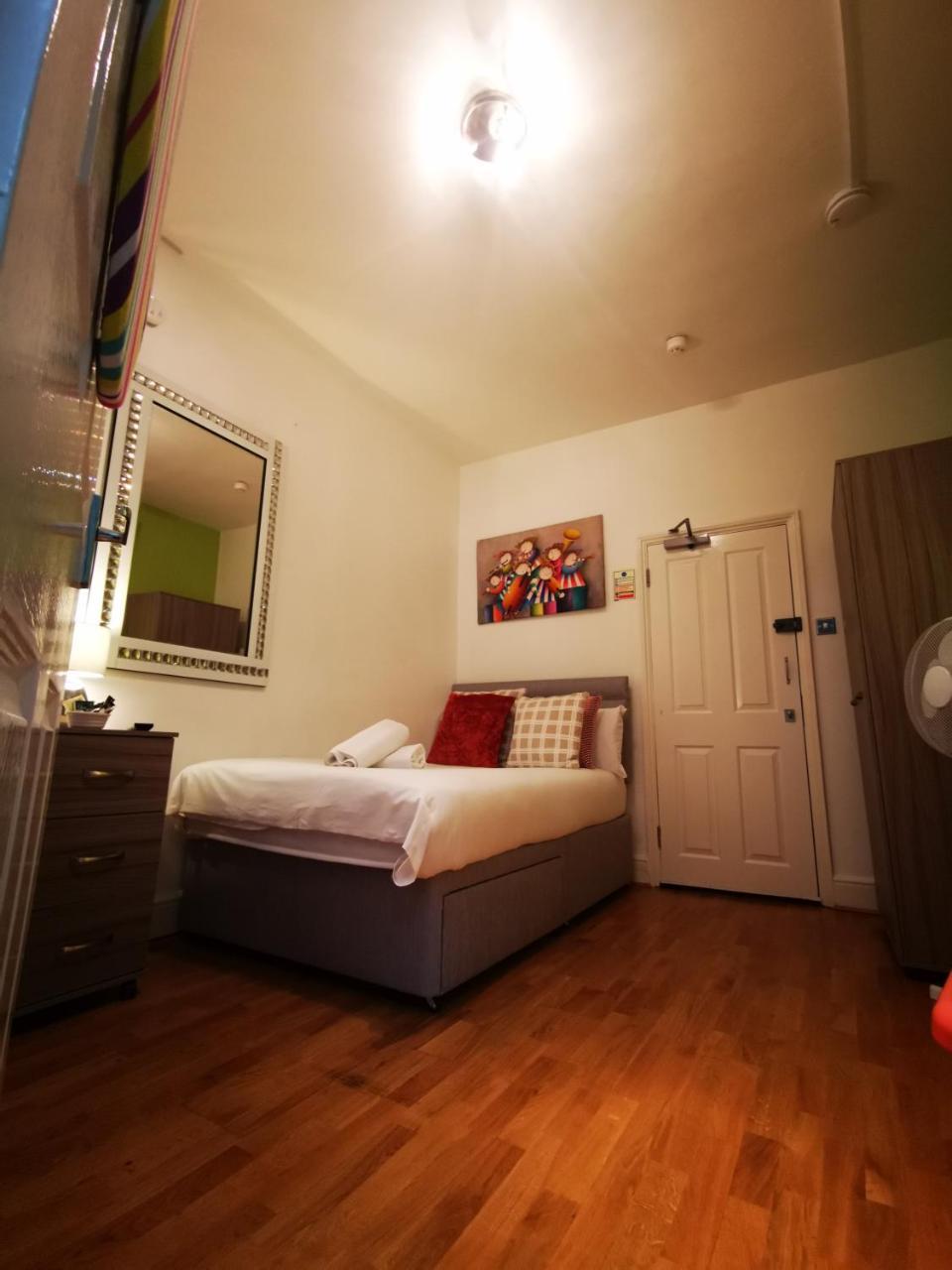 Capital Host- Apartments Euston ロンドン エクステリア 写真